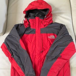 New North Face Men’s Summit Series winter jacket